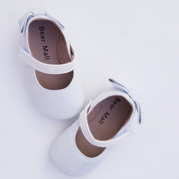 NWOT White Flower Girl Shoes Bear Mall - Picture 2 of 9